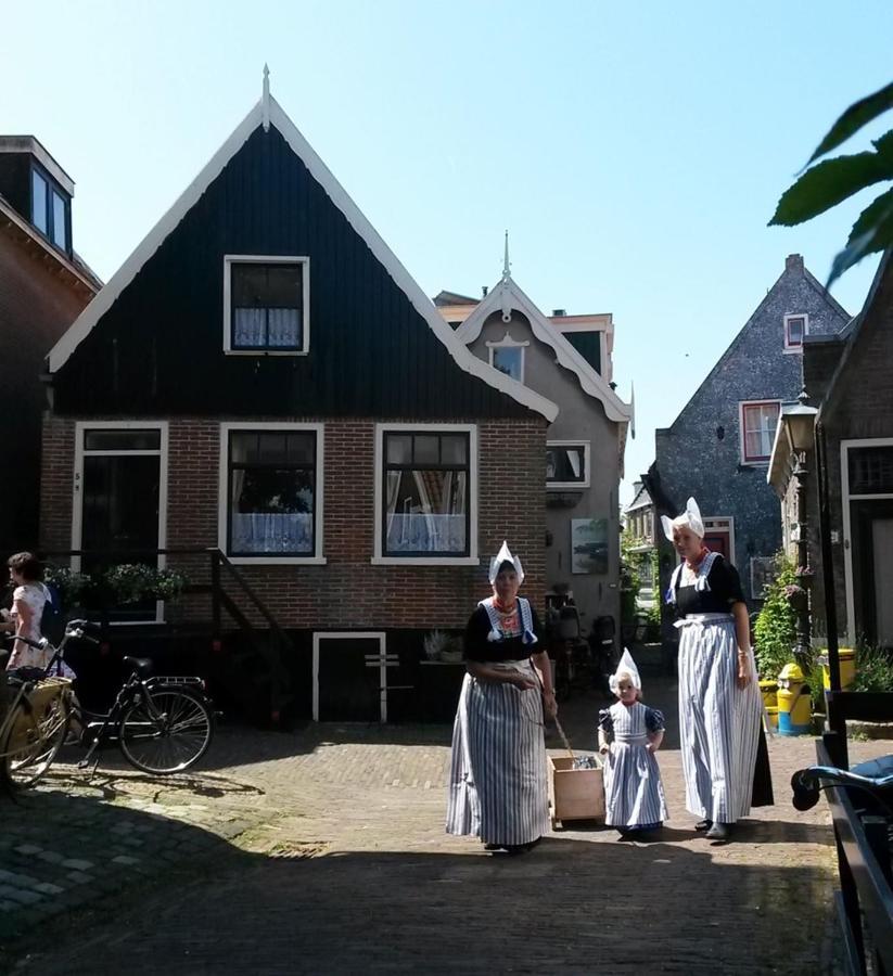 Family Fisherman'S House Volendam Esterno foto